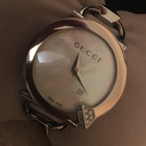 Gucci womens watch - Picture 4 of 8